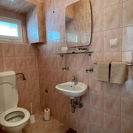 Tree شقة دوبروفينك